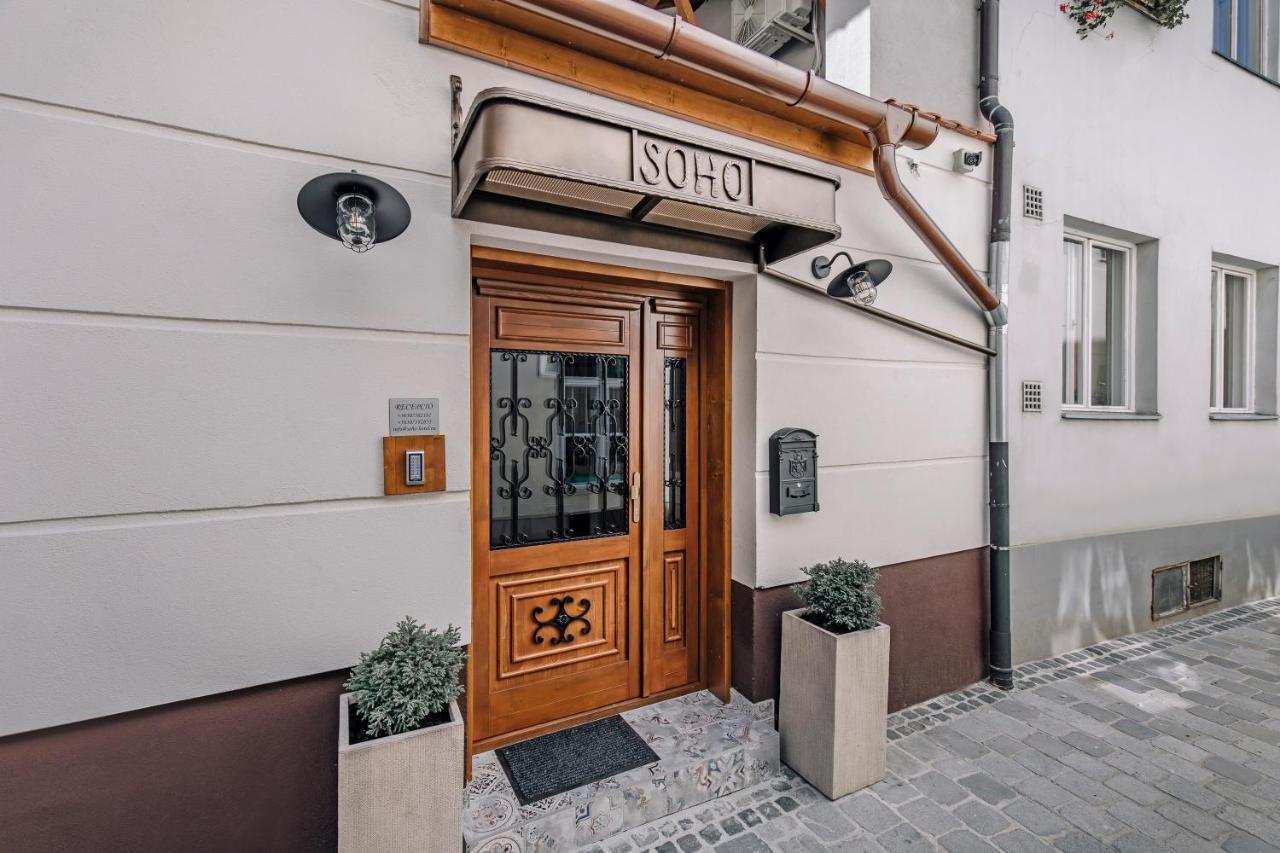 Soho Apartmanház Gyor Ngoại thất bức ảnh