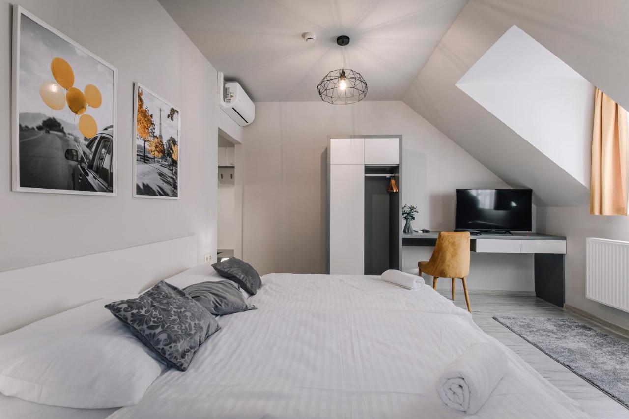 Soho Apartmanház Gyor Ngoại thất bức ảnh