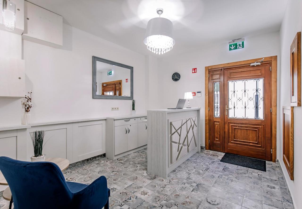 Soho Apartmanház Gyor Ngoại thất bức ảnh