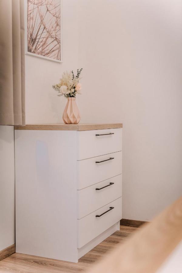 Soho Apartmanház Gyor Ngoại thất bức ảnh