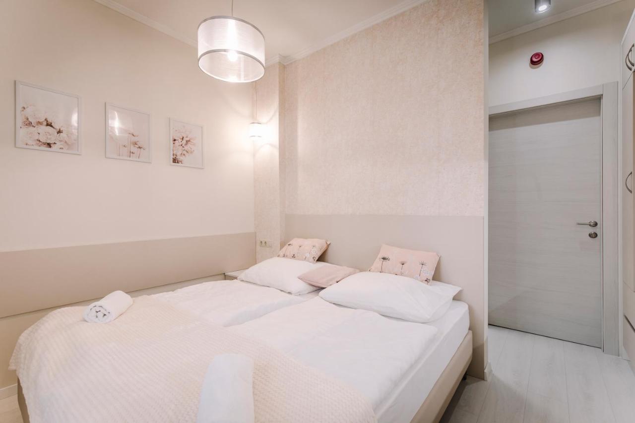 Soho Apartmanház Gyor Ngoại thất bức ảnh