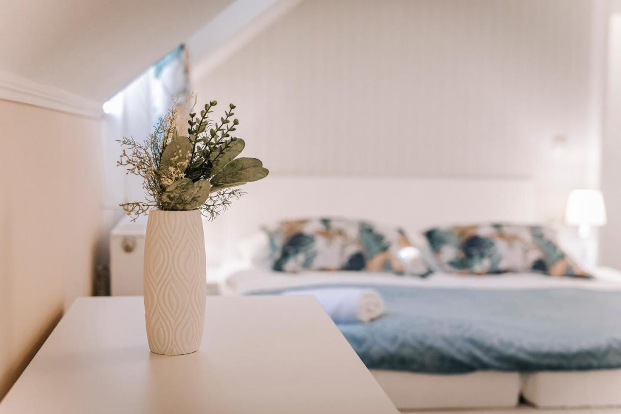 Soho Apartmanház Gyor Ngoại thất bức ảnh