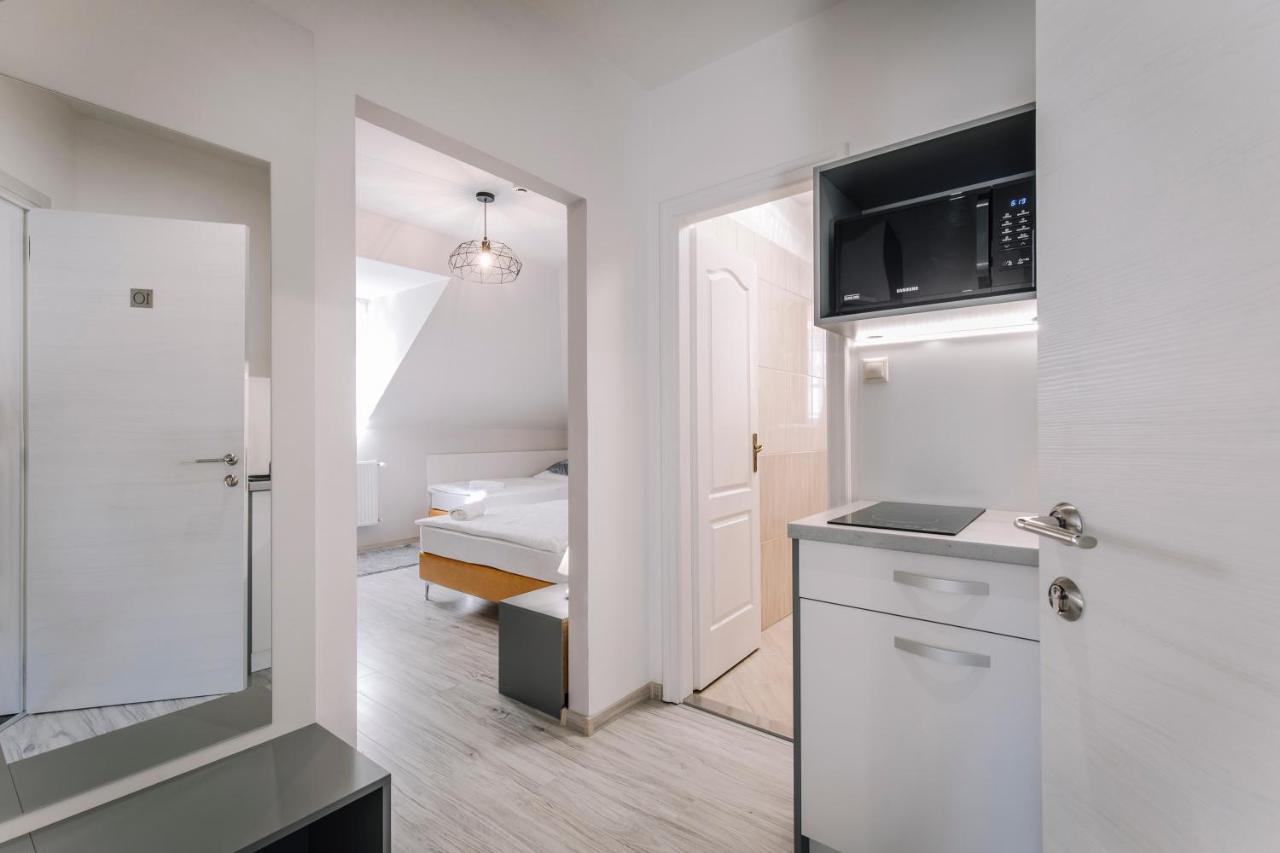 Soho Apartmanház Gyor Ngoại thất bức ảnh