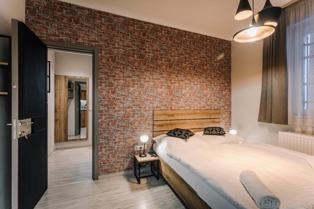Soho Apartmanház Gyor Ngoại thất bức ảnh