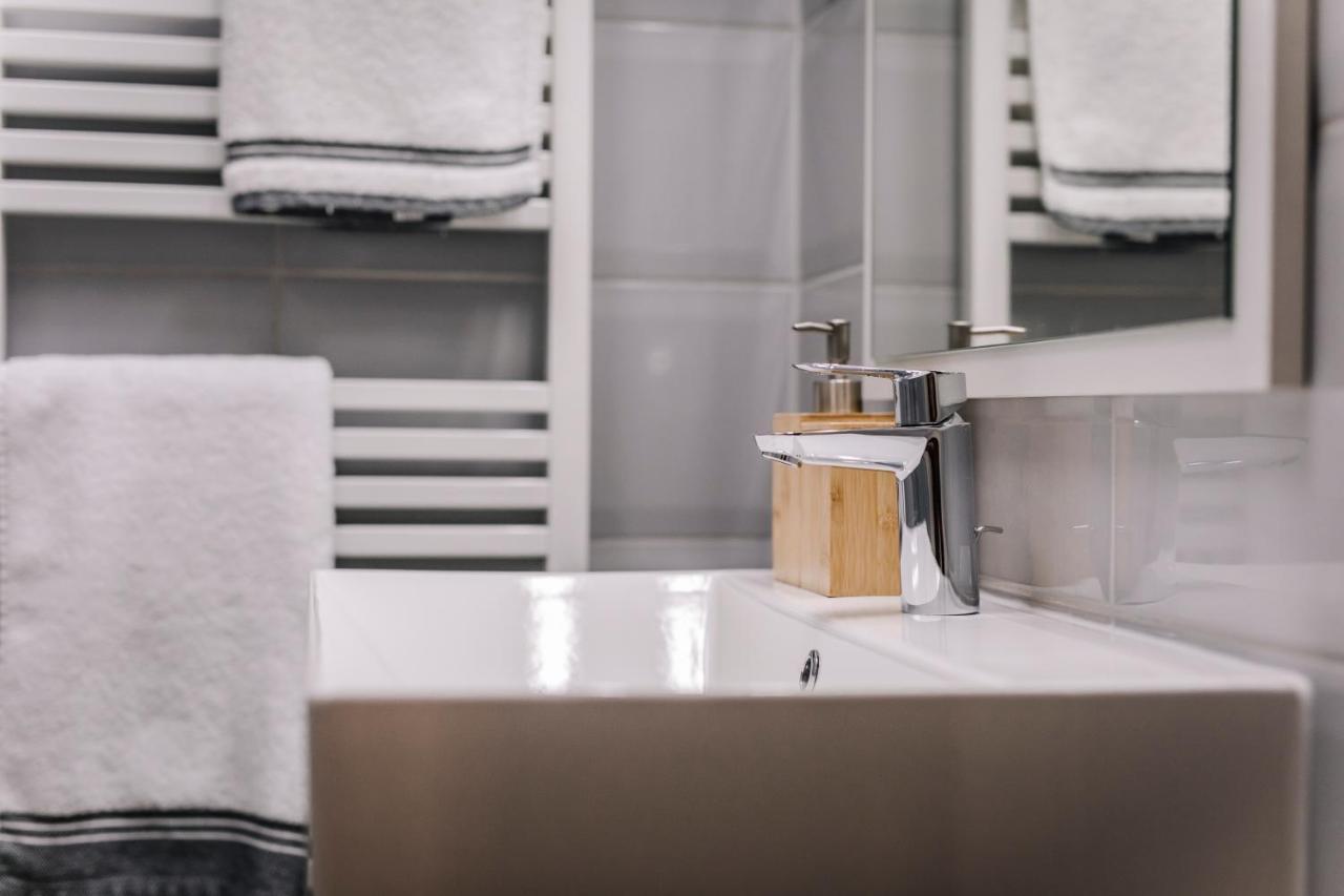 Soho Apartmanház Gyor Ngoại thất bức ảnh